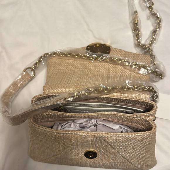 Ted Baker London rosette Gold Chain Shoulder Bag - Picture 7 of 7